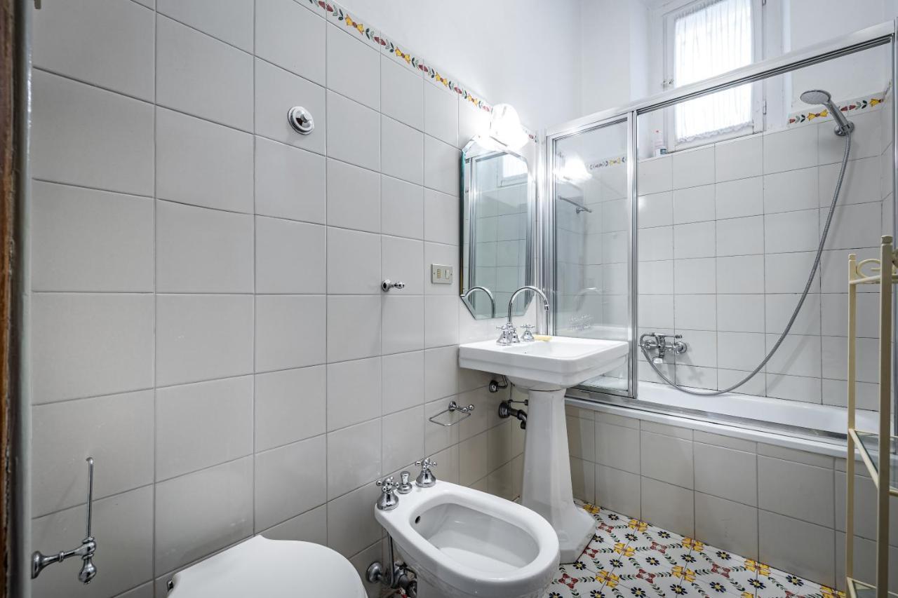 Roommo D'azeglio * Florence
