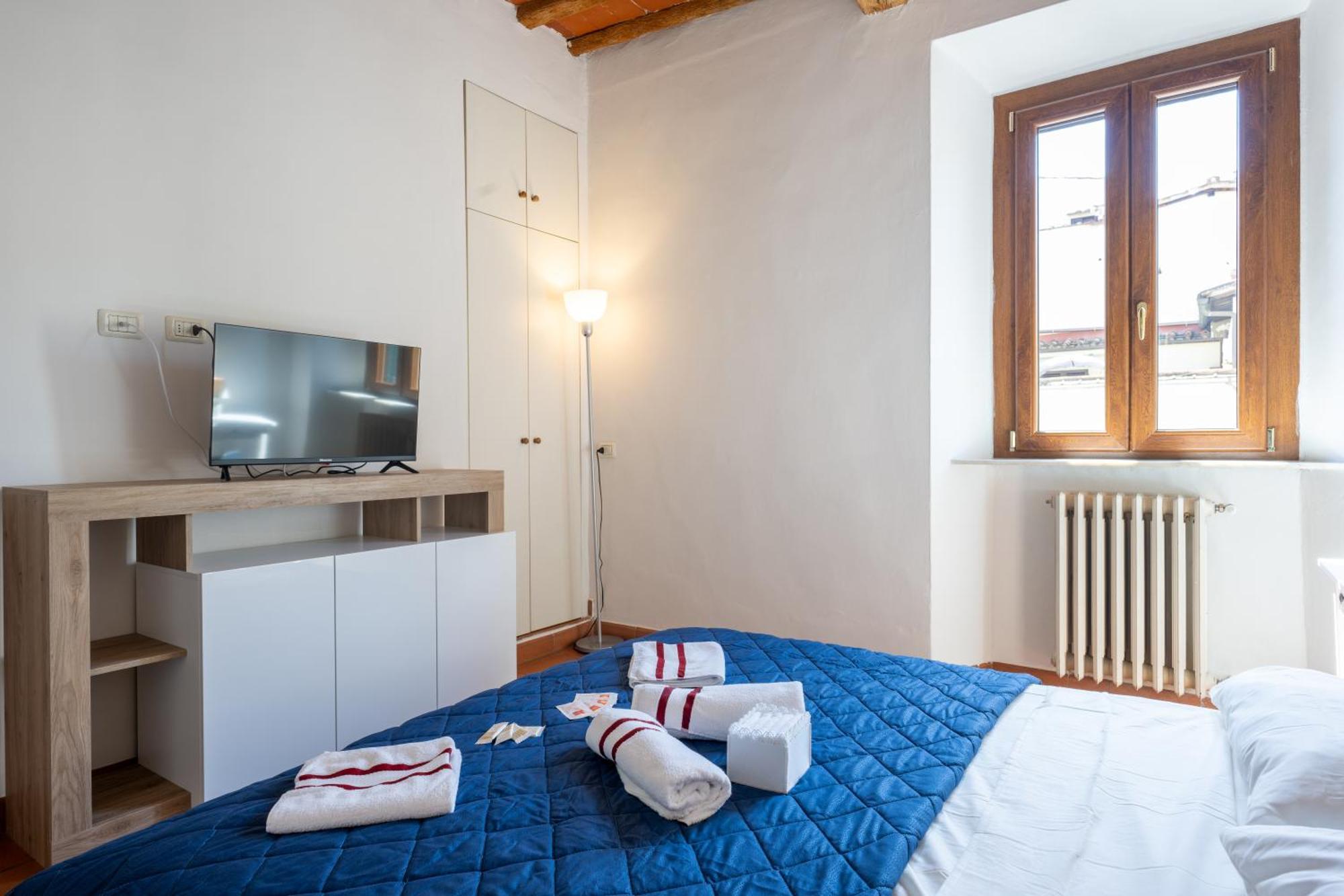 Tipica Cozy House + Parking! Firenze