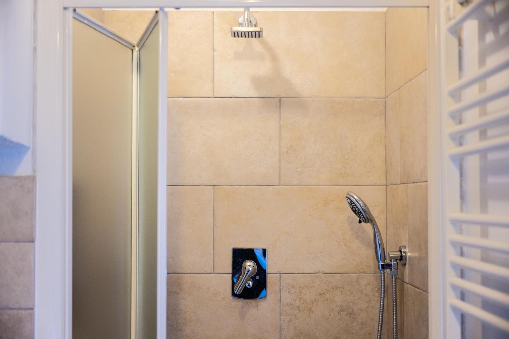 Tipica Cozy House + Parking! Firenze