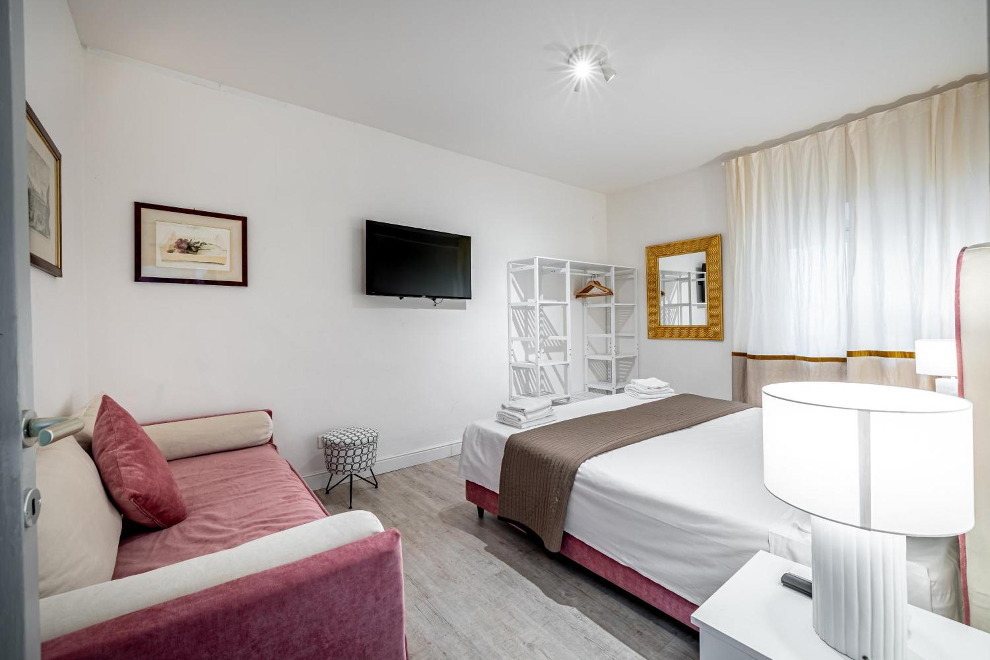 Apartment Yid Donatello Con Terrazzo *