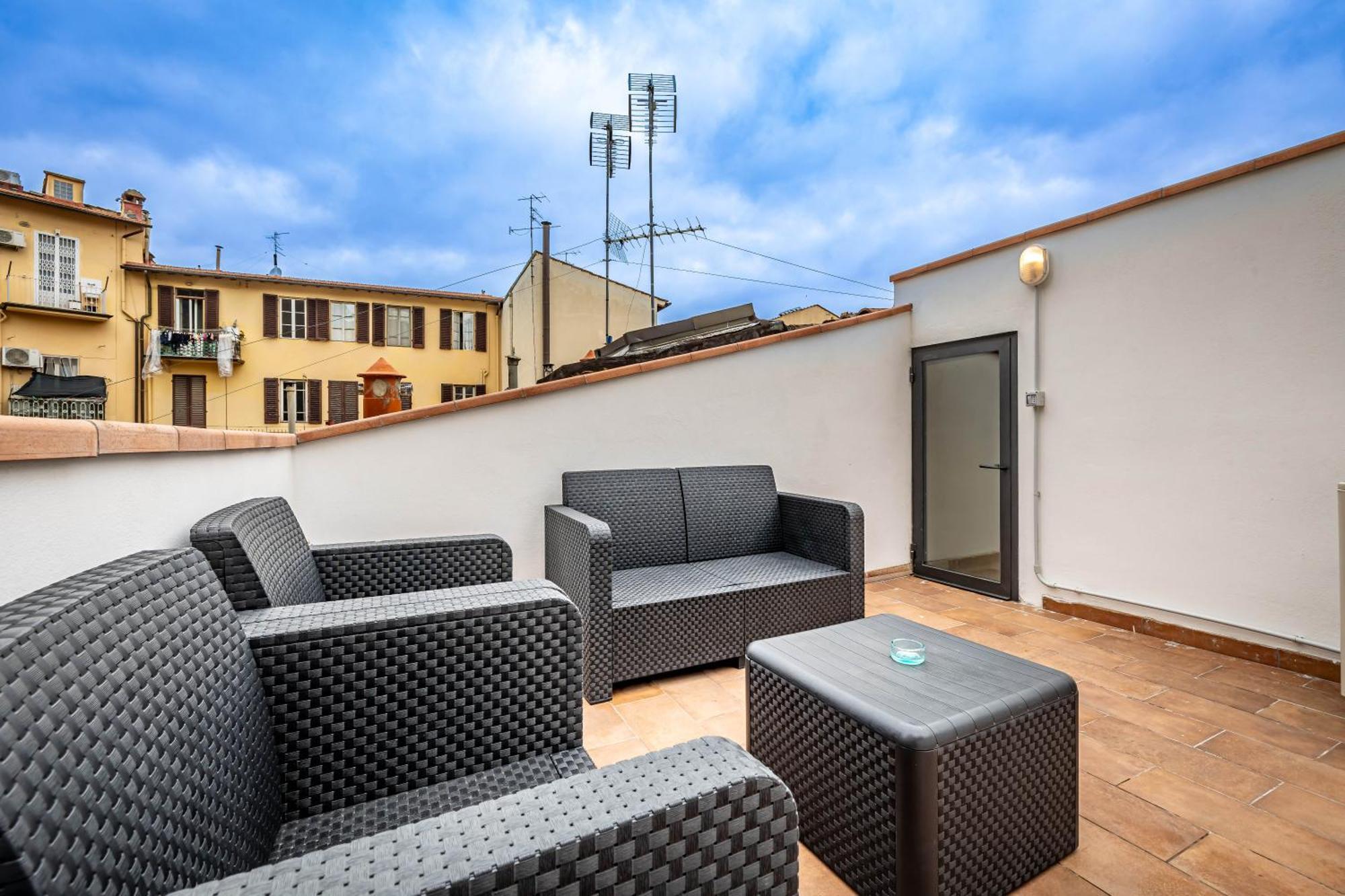 Yid Donatello Con Terrazzo *