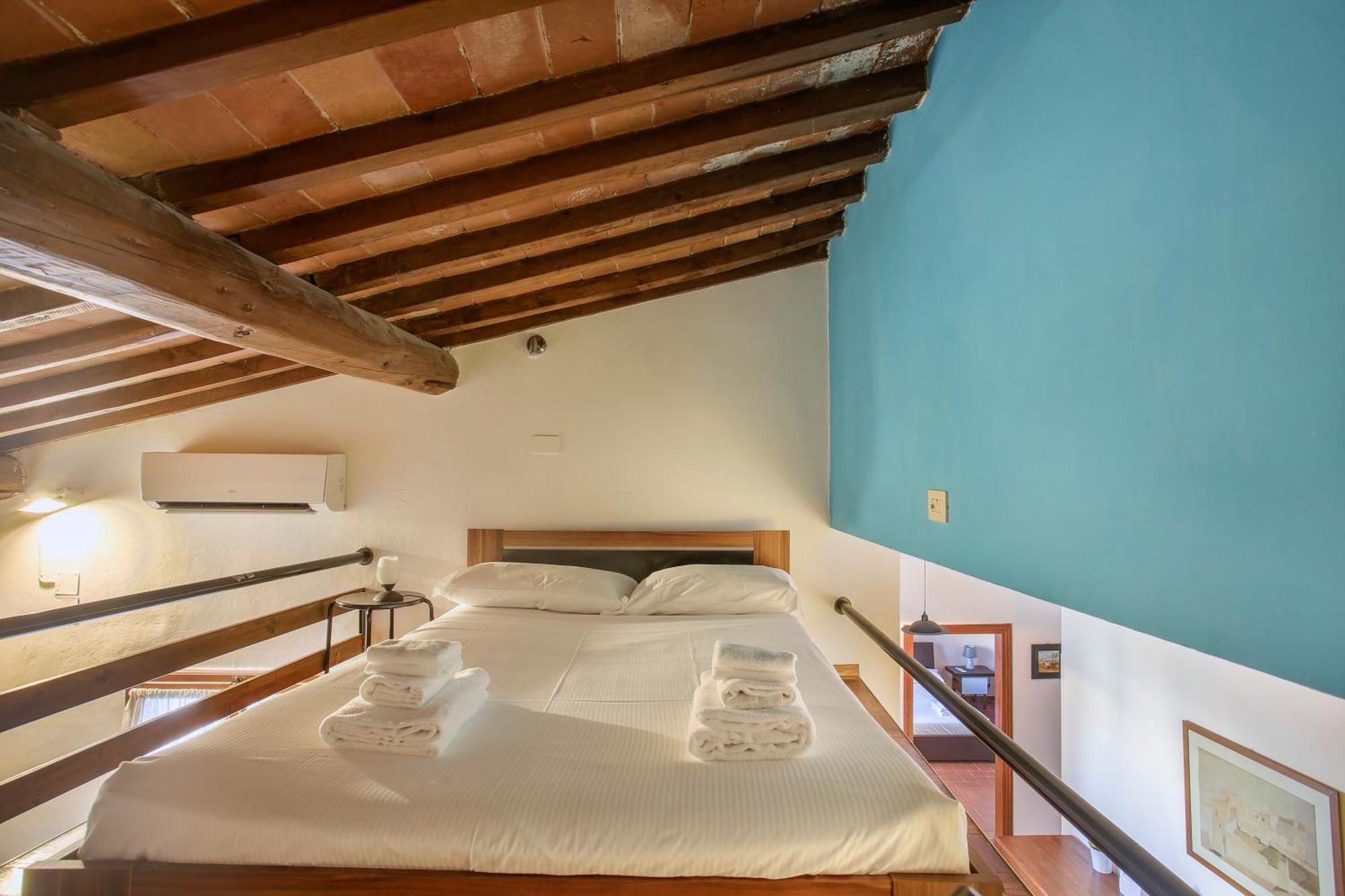 L'attico Di Sant'ambrogio Apartment *