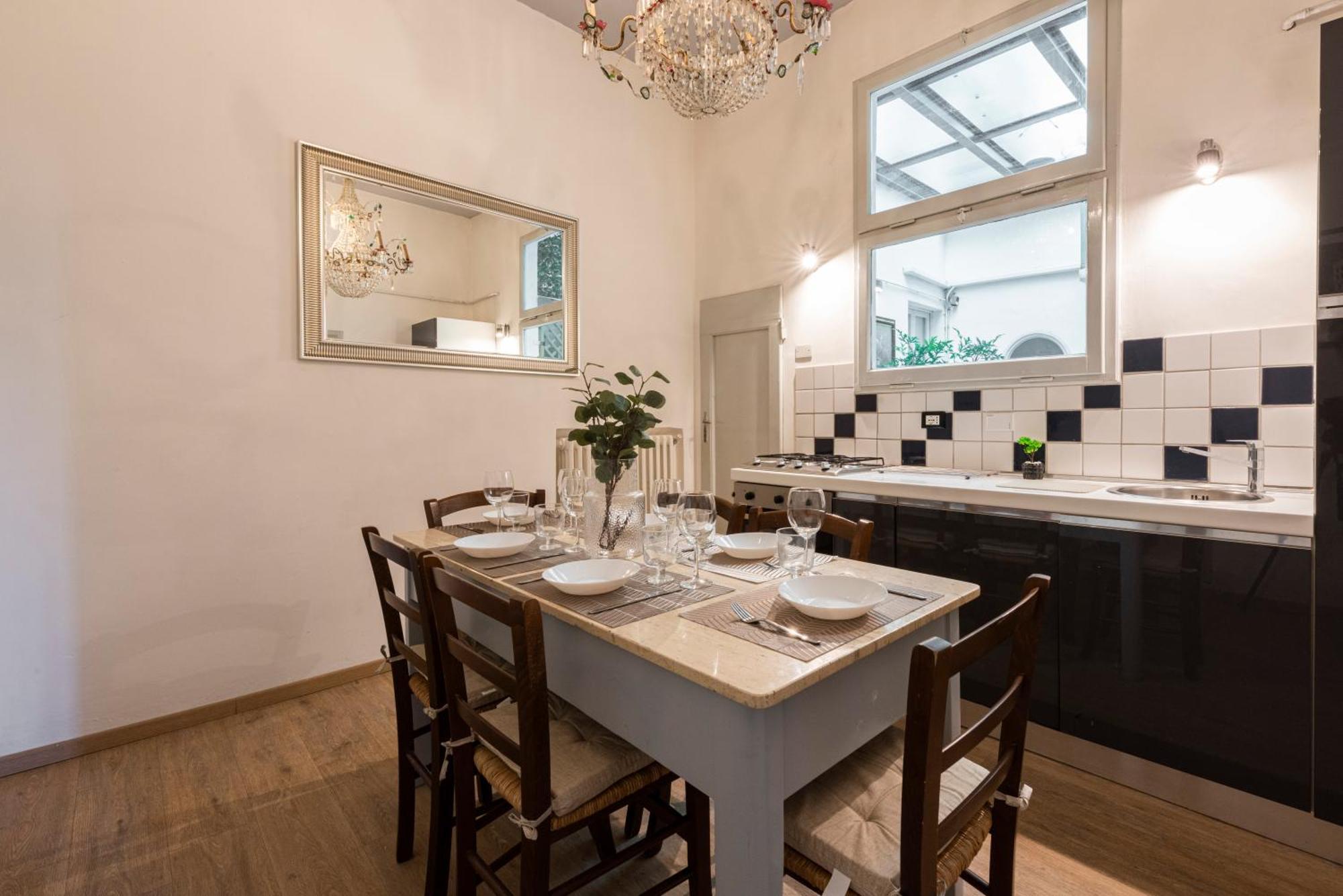 Vecchia Apartment, Free Parking *