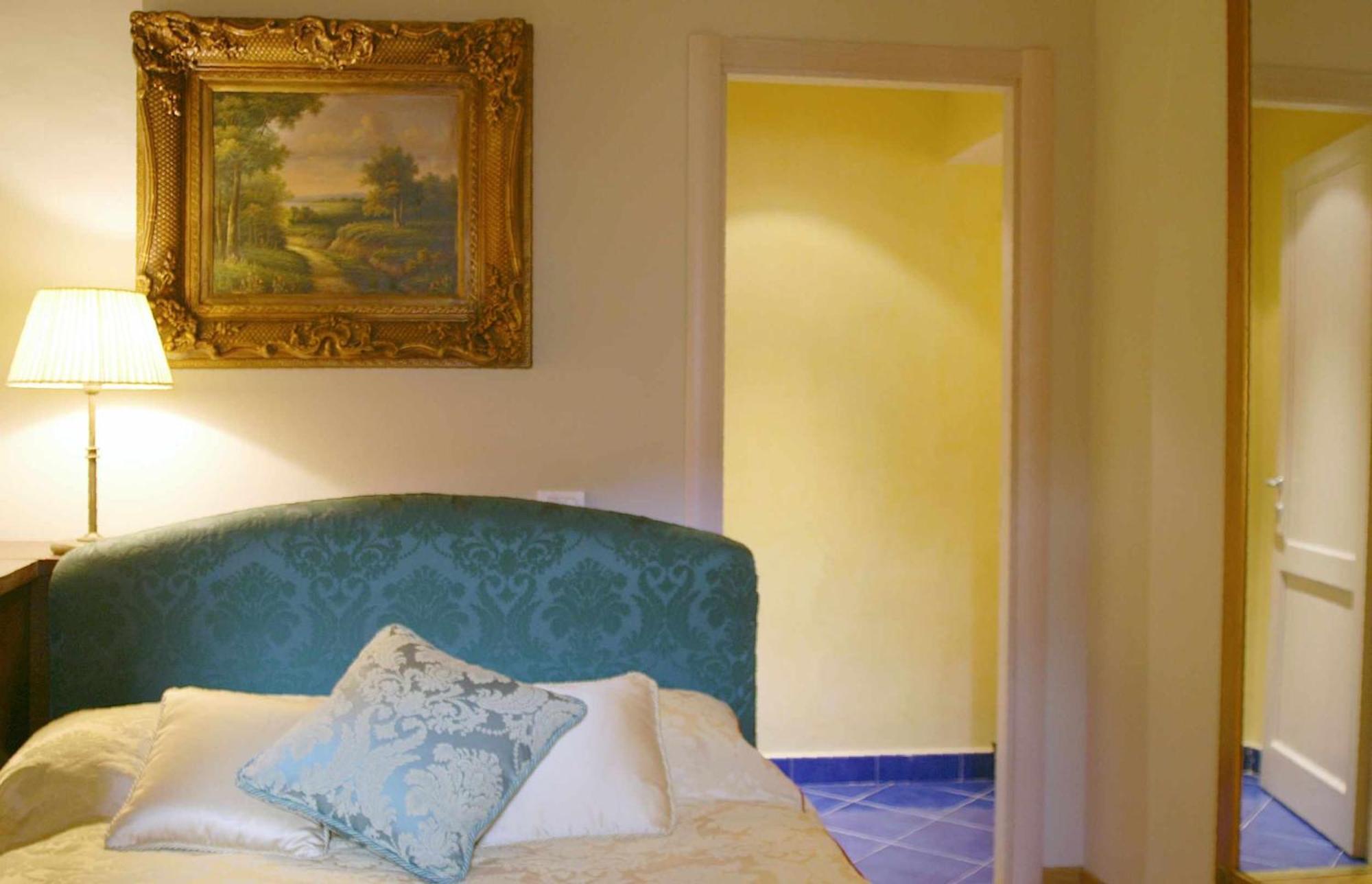 Tornabuoni La Petite 4* Florence