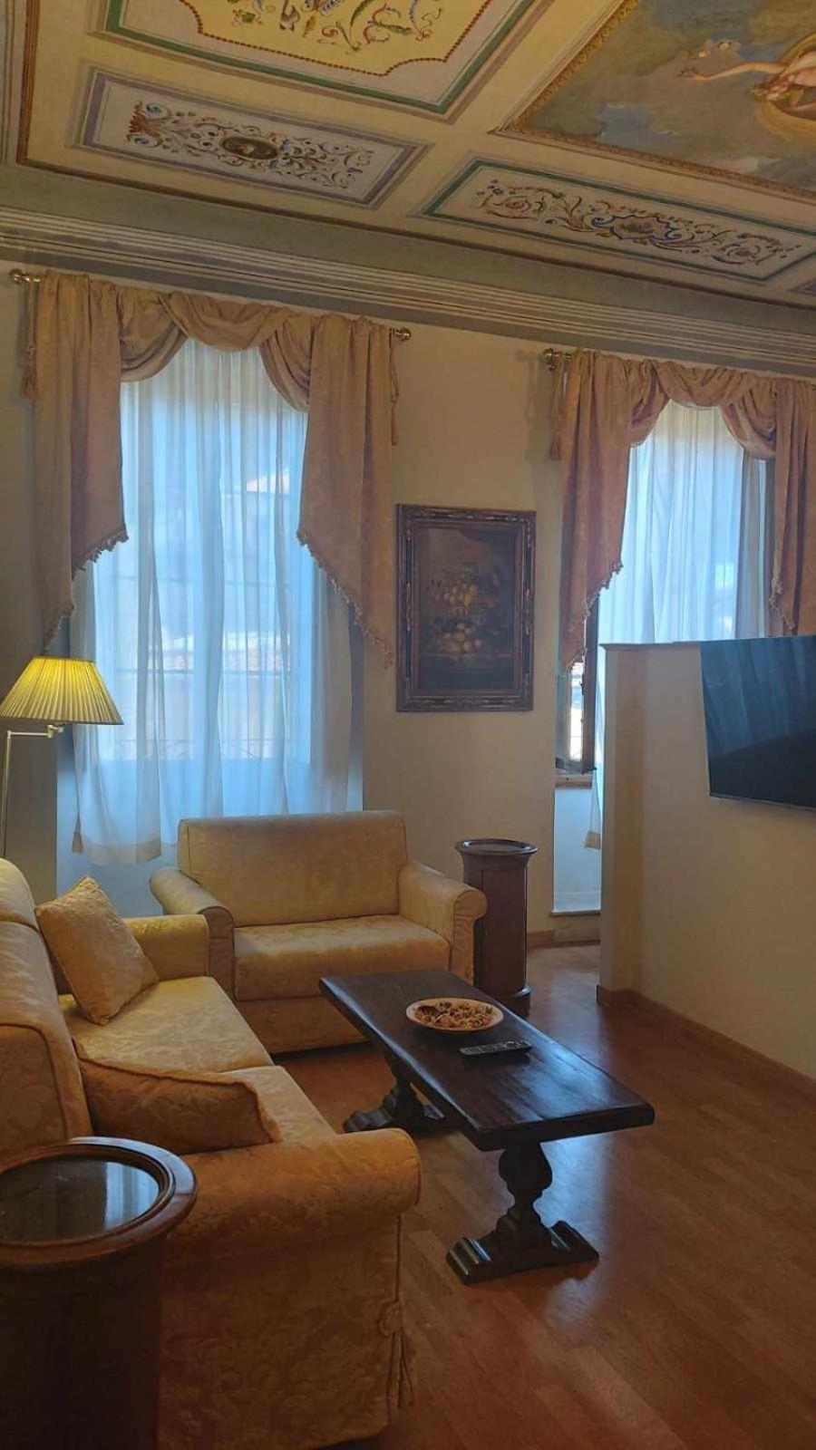 Tornabuoni La Petite Aparthotel Florence