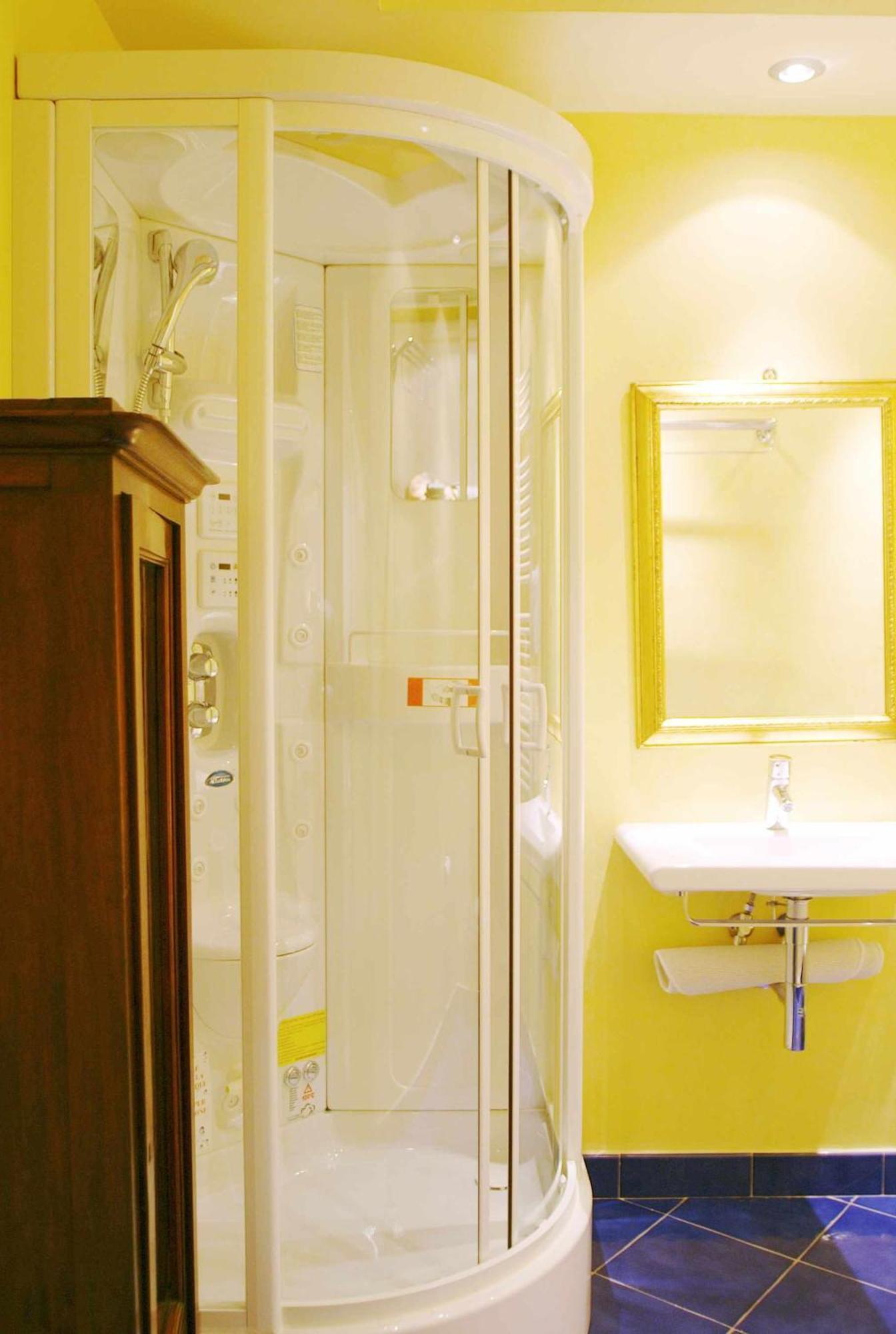 Tornabuoni La Petite 4* Florence