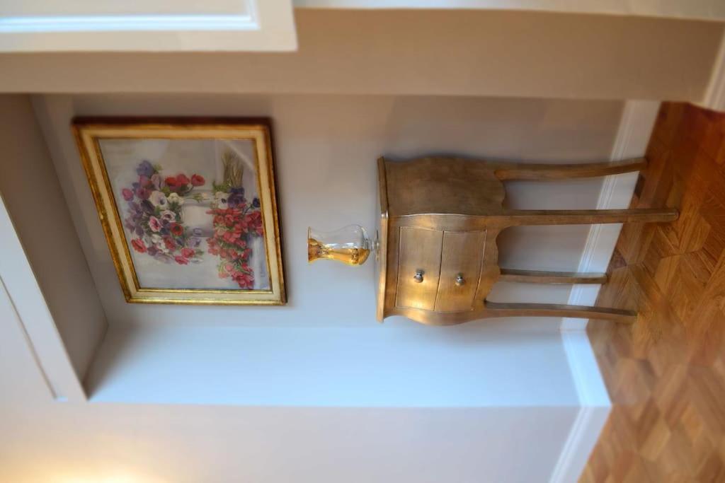 Historic Penthouse With 360 Views Apartment *