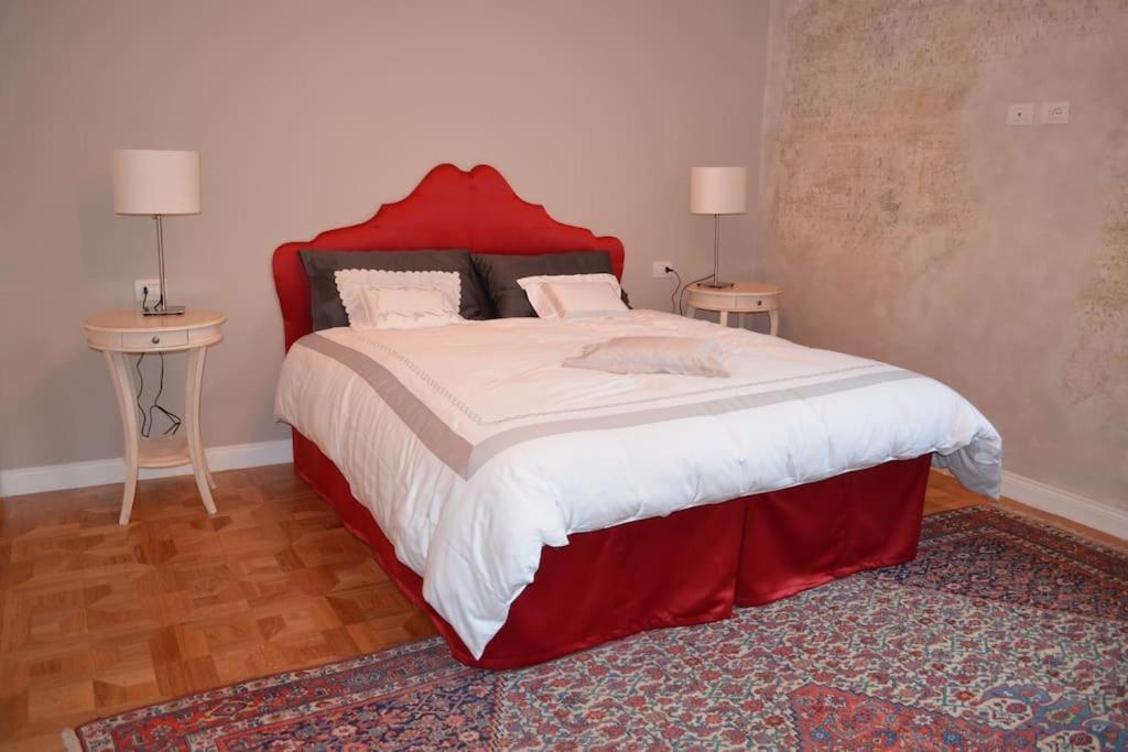 Historic Penthouse With 360 Views Apartment *