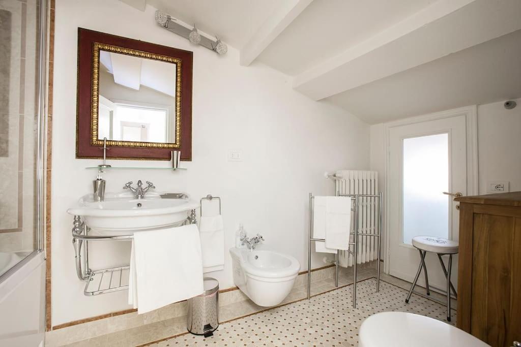 Apartment Historic Penthouse With 360 Views *