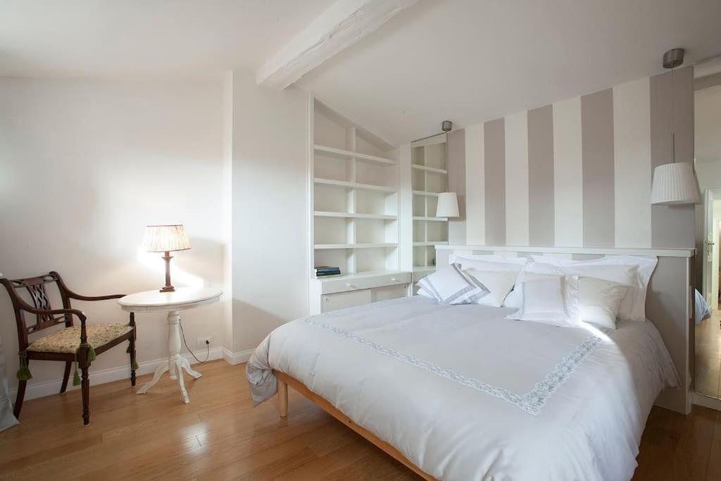 Appartamento Historic Penthouse With 360 Views *