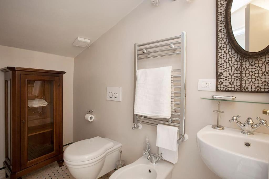 Apartment Historic Penthouse With 360 Views Florence