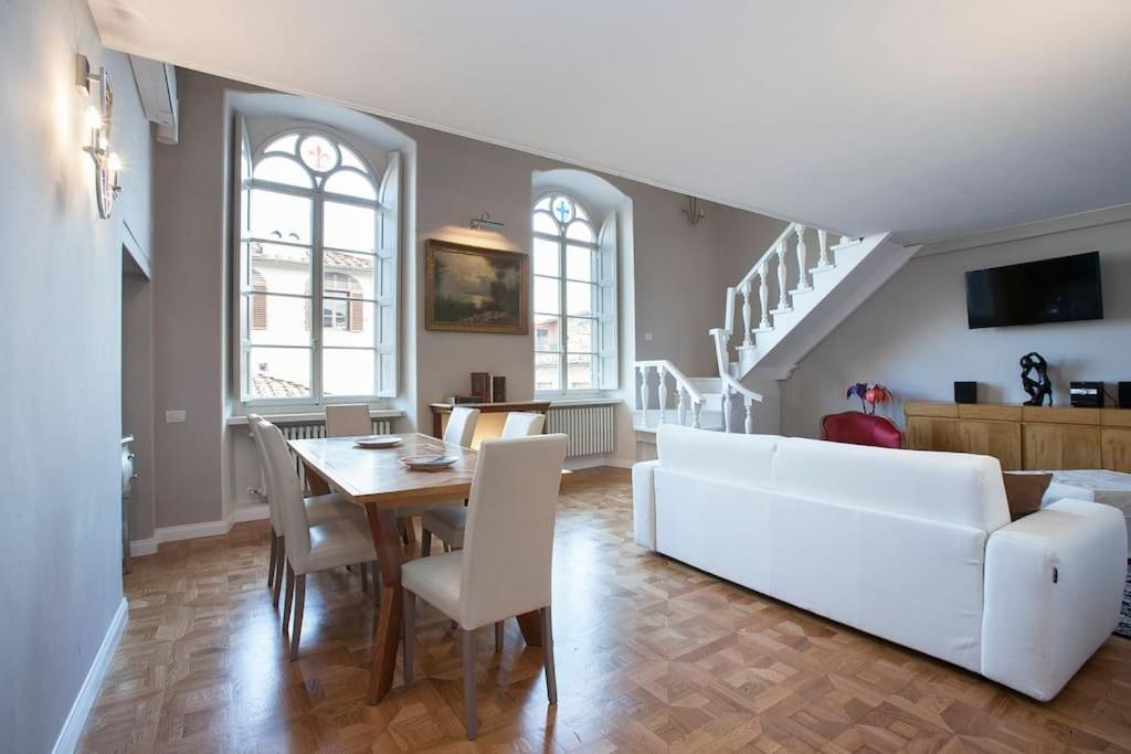 Apartment Historic Penthouse With 360 Views