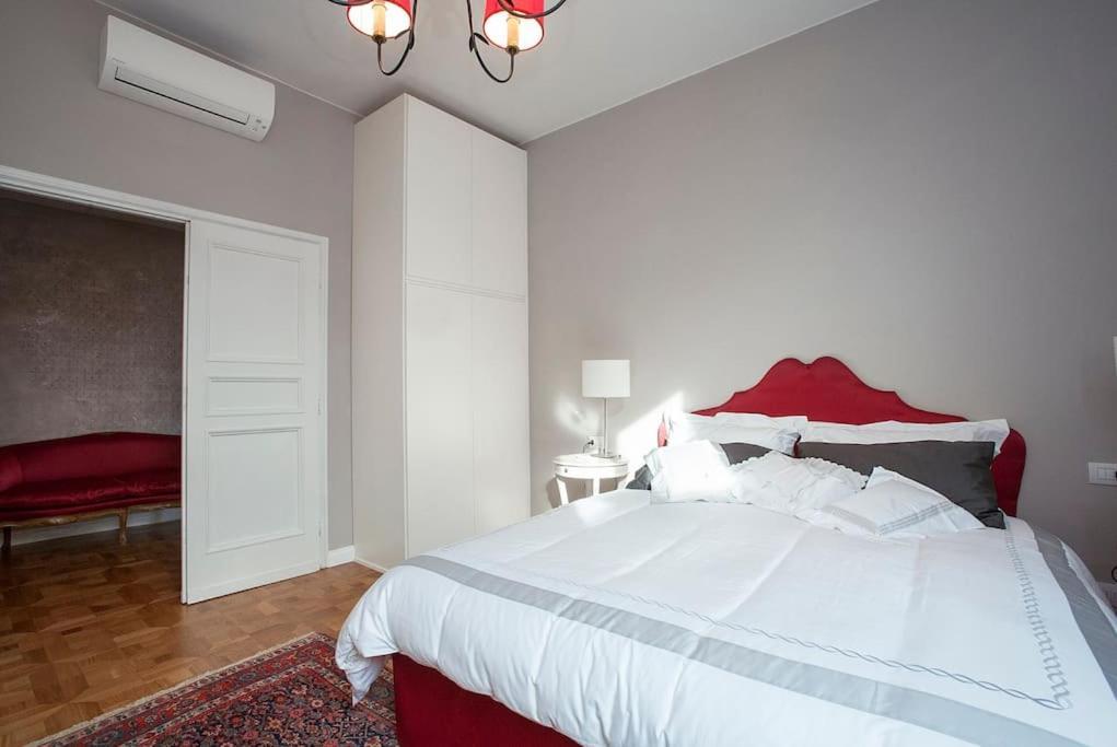 Historic Penthouse With 360 Views Apartment *