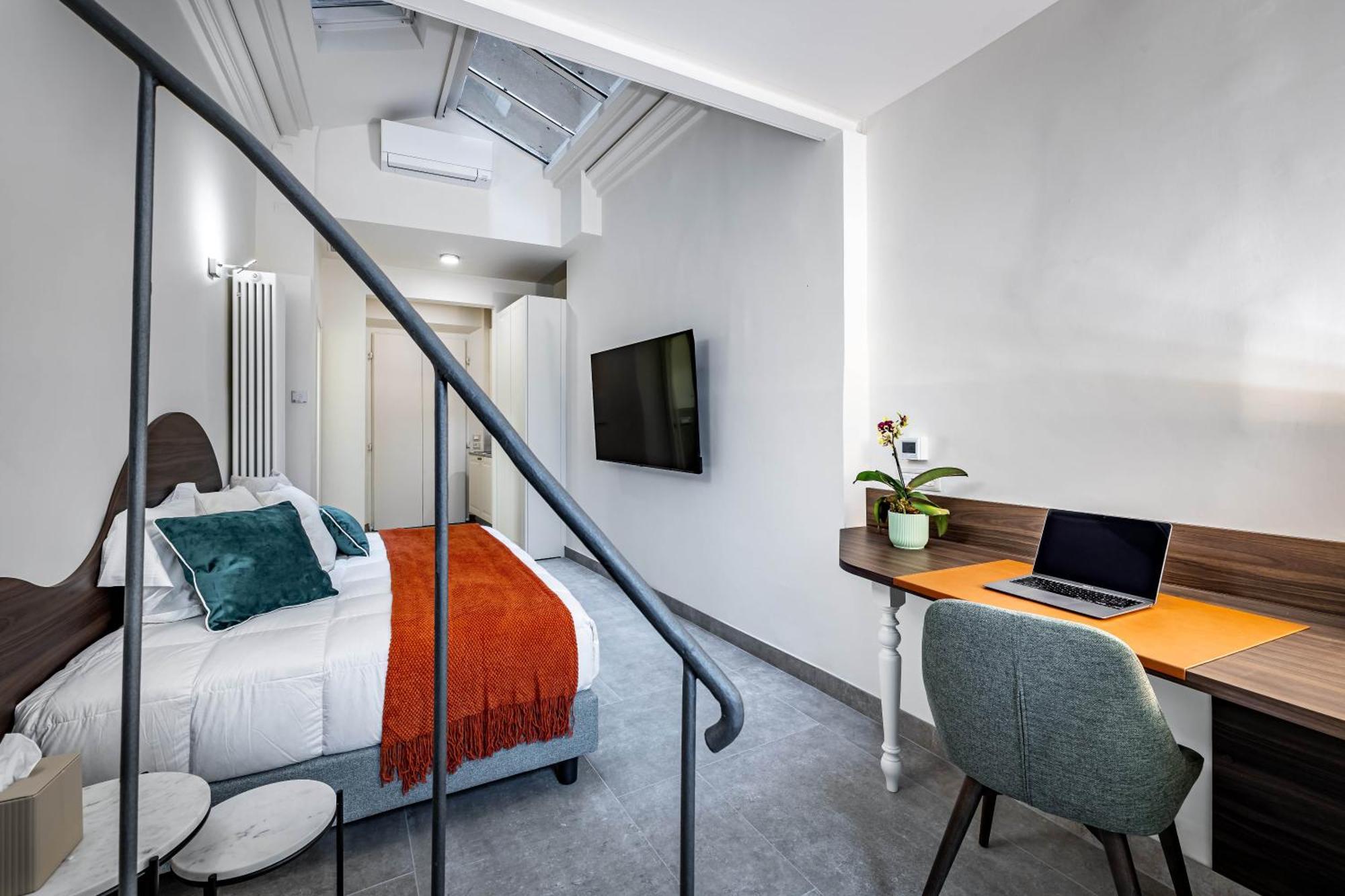 Dimora Collection - Le Corti - Boutique Luxury In A Restored 13th Century Convent, With Sauna And Gym (adults Only) * Florence
