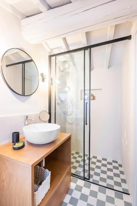 B-suite Apartment