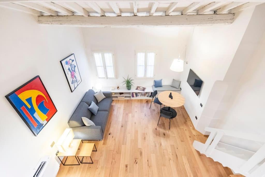 B-suite Apartment *