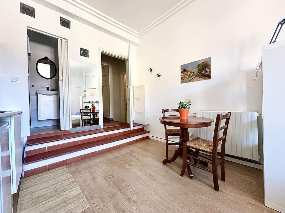 Warm Retreat In The Heart Of Cls Station Apartment Florence