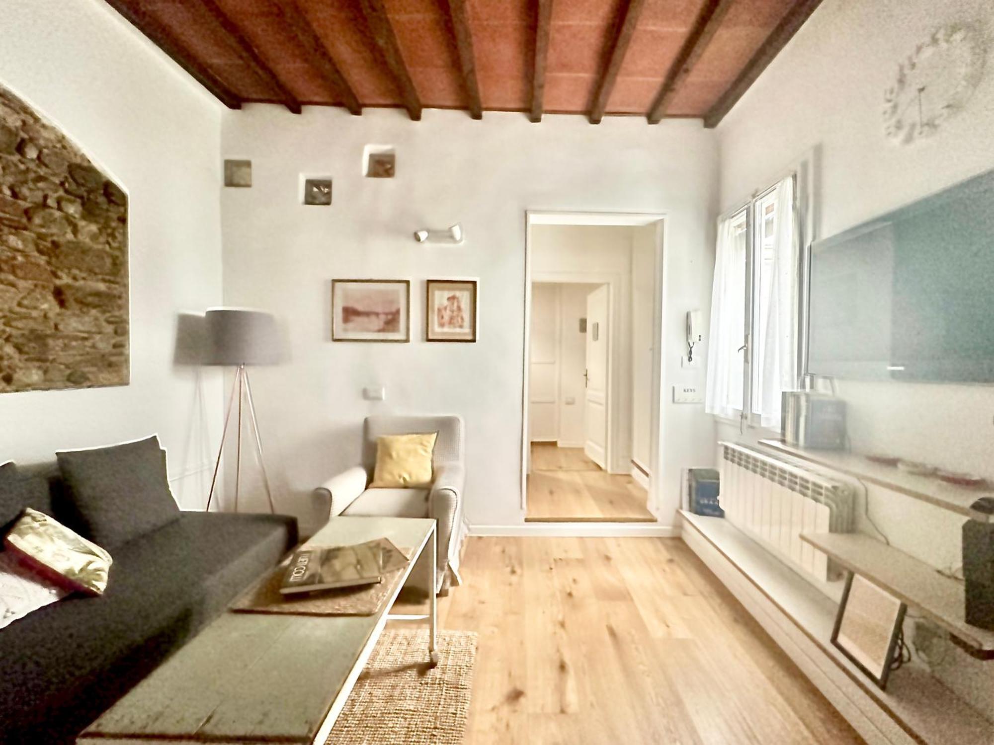 Warm Retreat In The Heart Of Cls Station Apartment Florence
