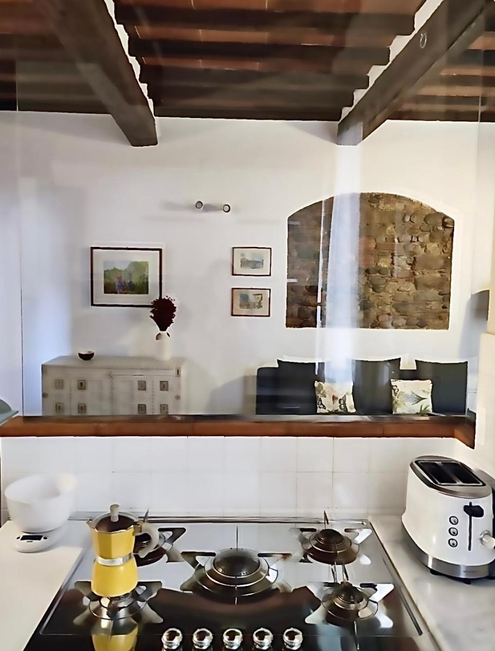 Warm Retreat In The Heart Of Cls Station Apartment *