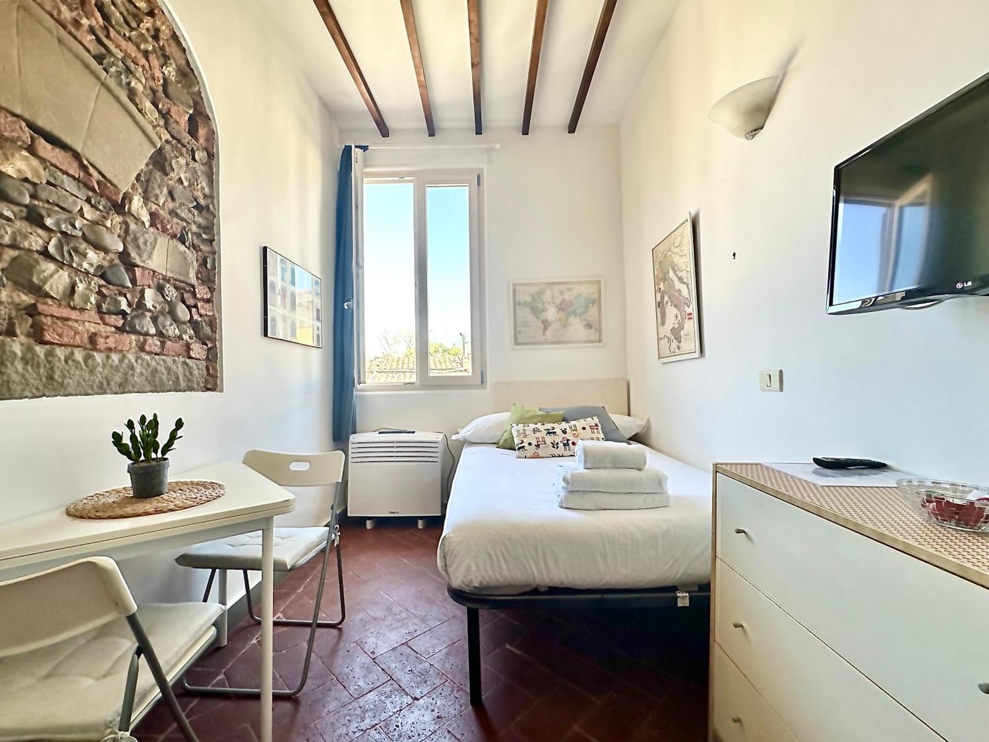 Warm Retreat In The Heart Of Cls Station Apartment *
