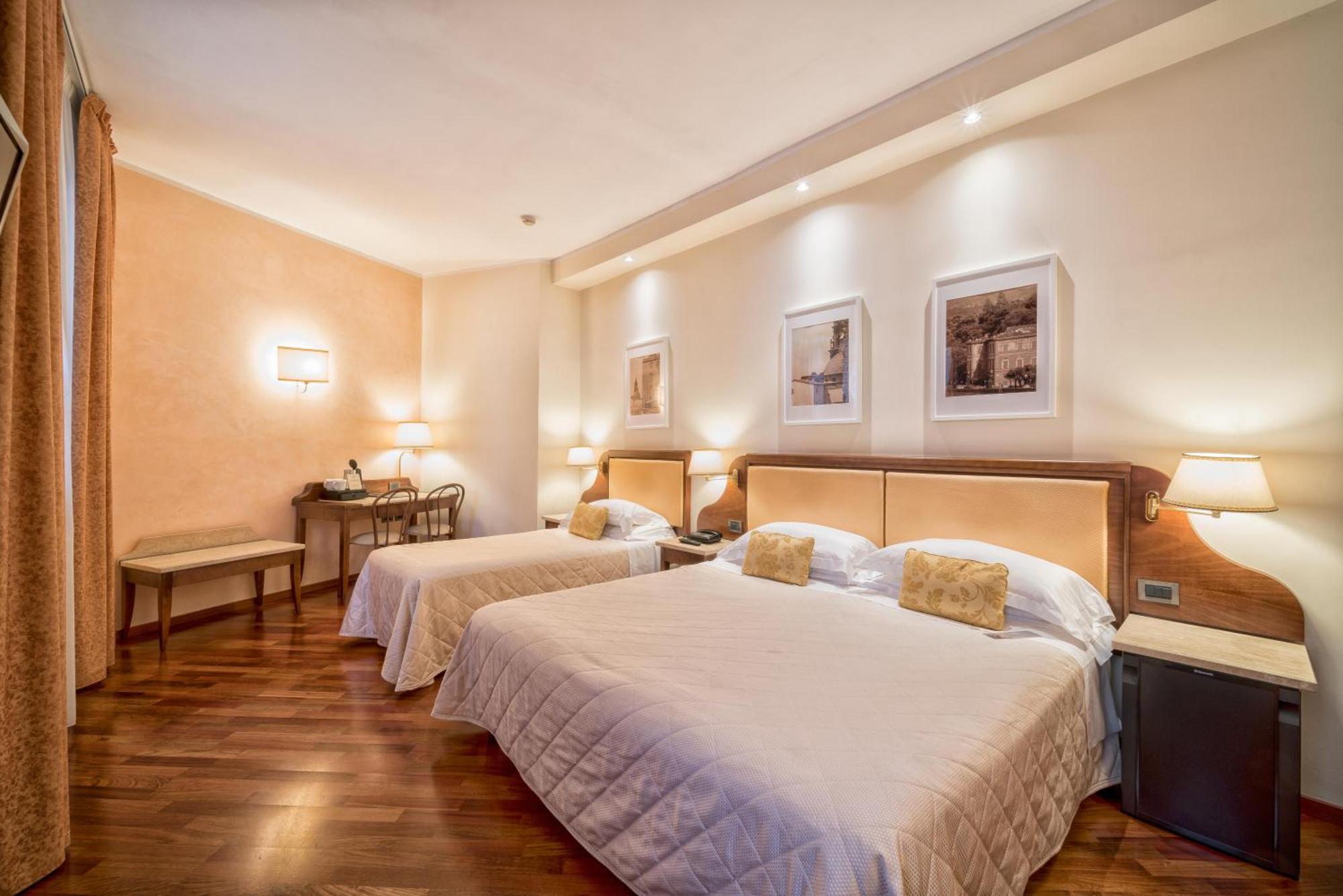 Pitti Palace Al Ponte Vecchio Hotel Florence