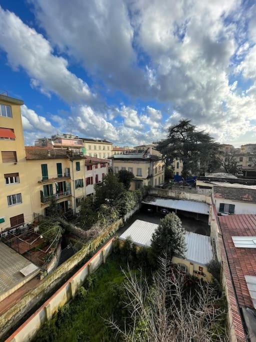 Luminoso Fiorentino Apartment Florence