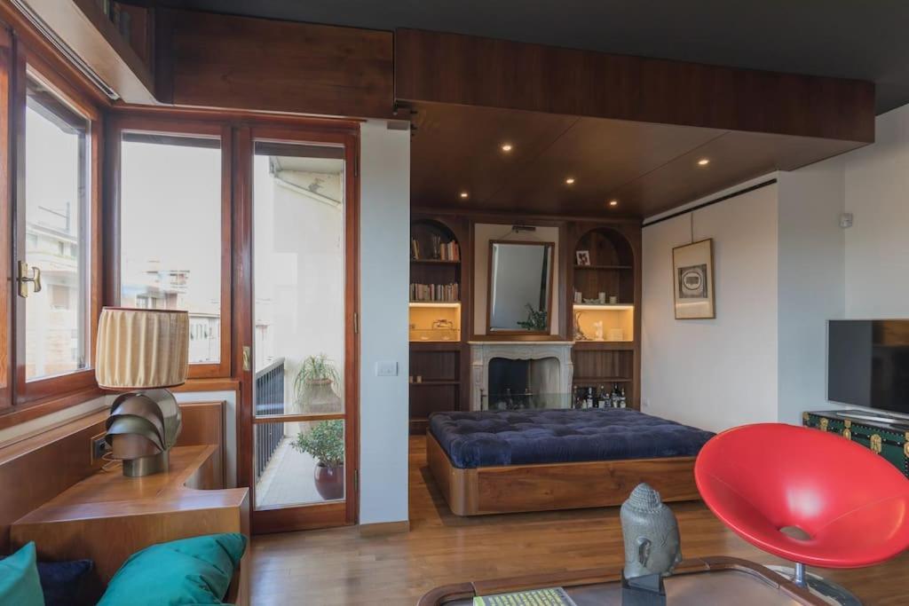 Luxury Flat - Enzo Ferrari's Ex Lover Apt Apartment