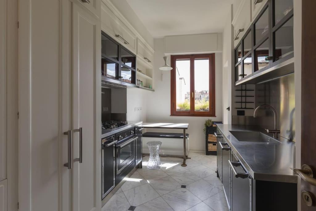 Luxury Flat - Enzo Ferrari's Ex Lover Apt *