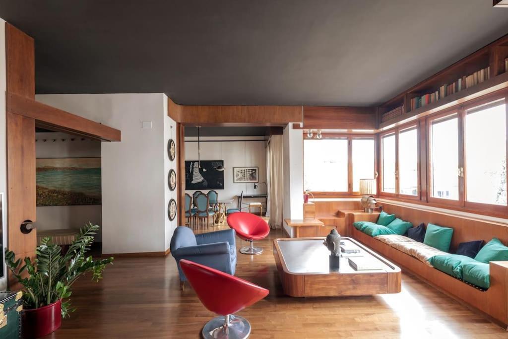 Apartment Luxury Flat - Enzo Ferrari's Ex Lover Apt *