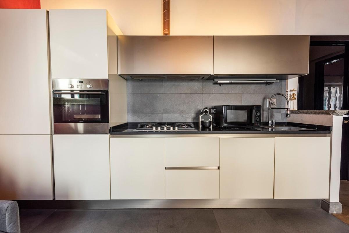 Cosy In Glamorous Santo Spirito Apartment Florence
