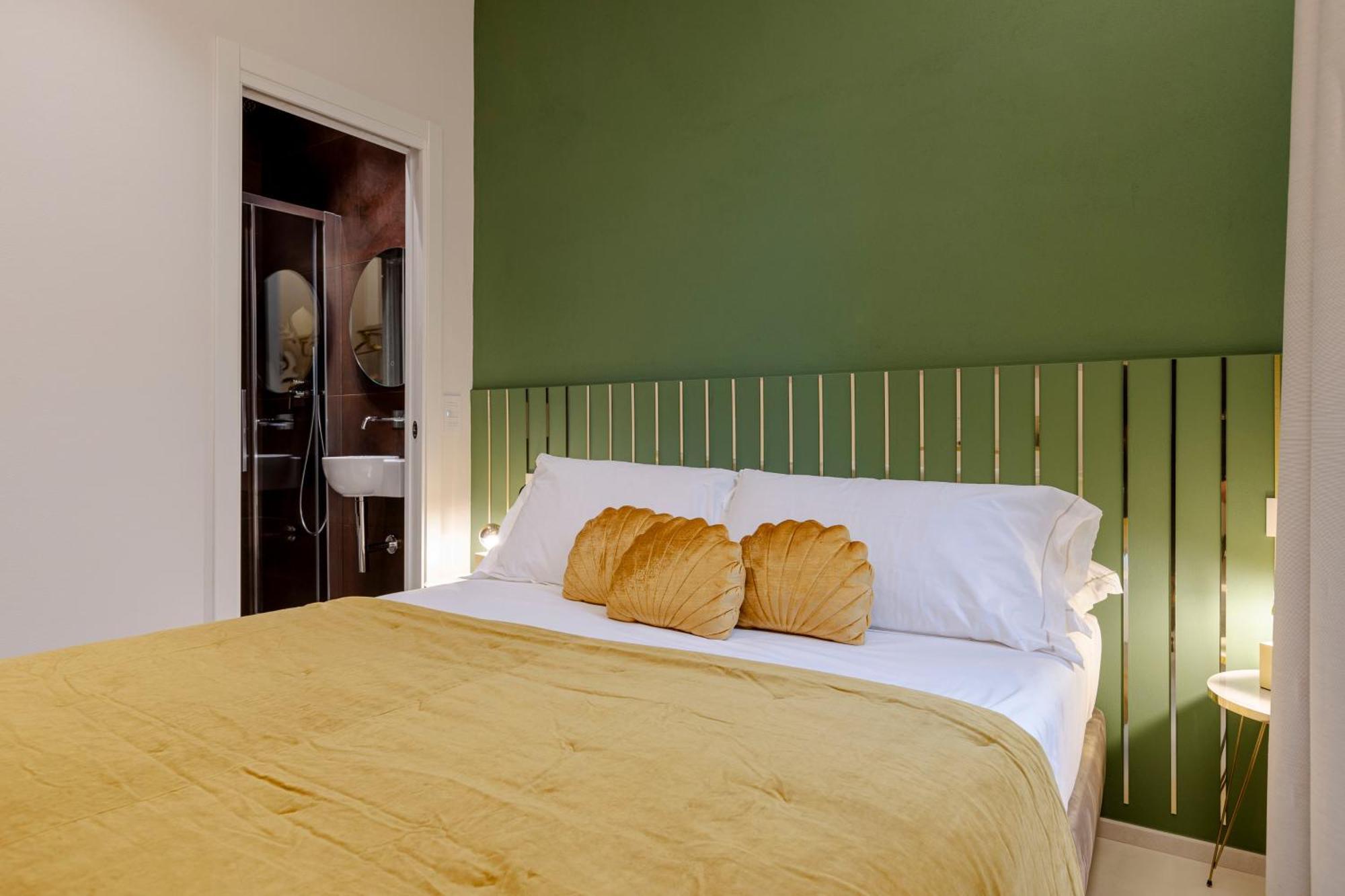 Bed & Breakfast Seasons
