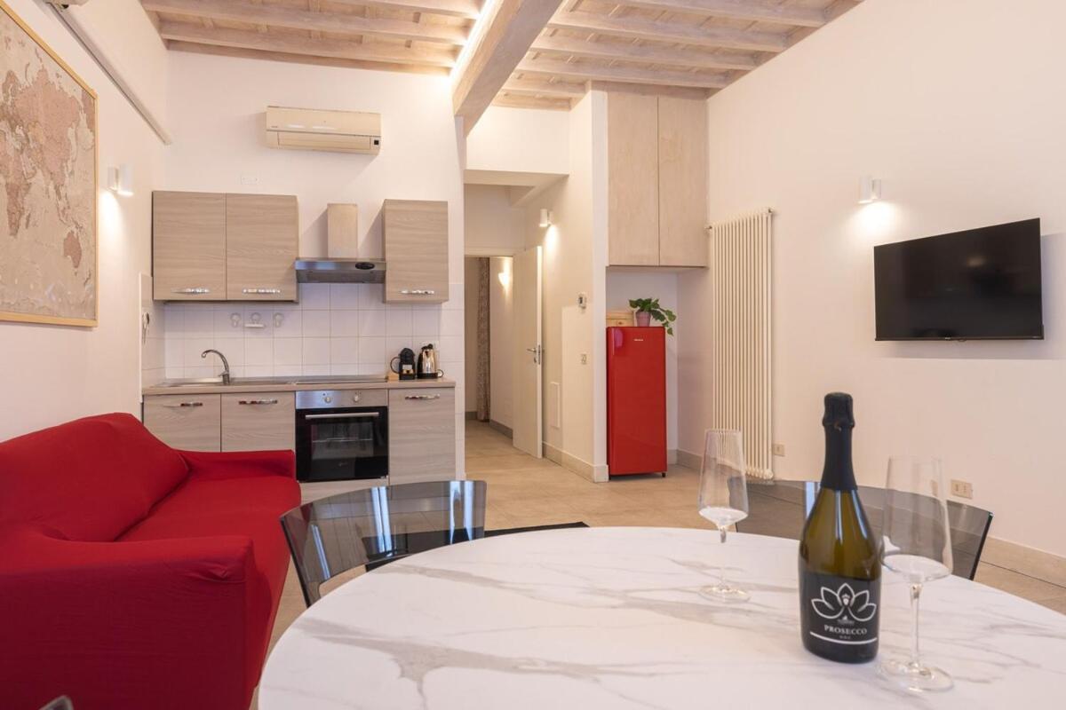 Strozzi Travel Apartment