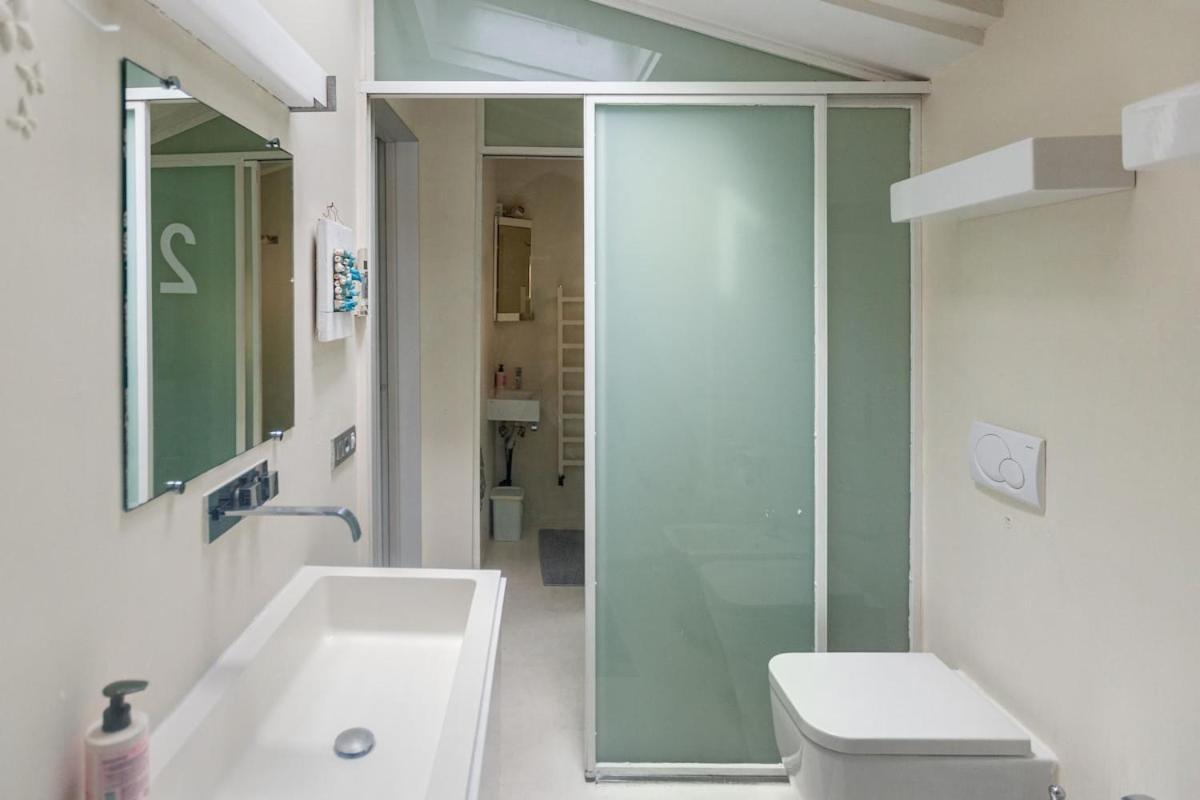 Elegant In Pitti Area Apartment *