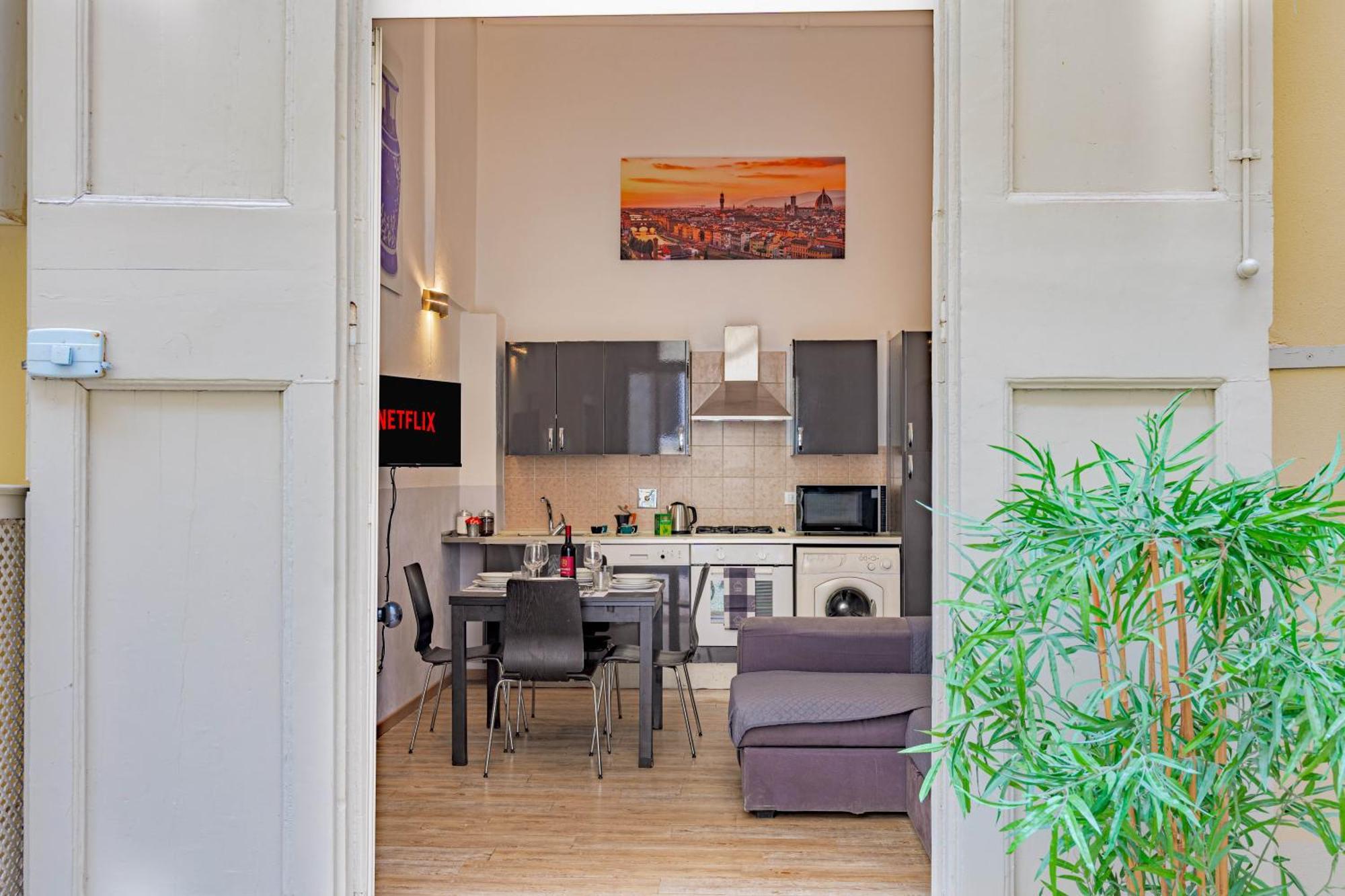 Loft Lungarno, 2 Steps To Ponte Vecchio, No Ztl Florence