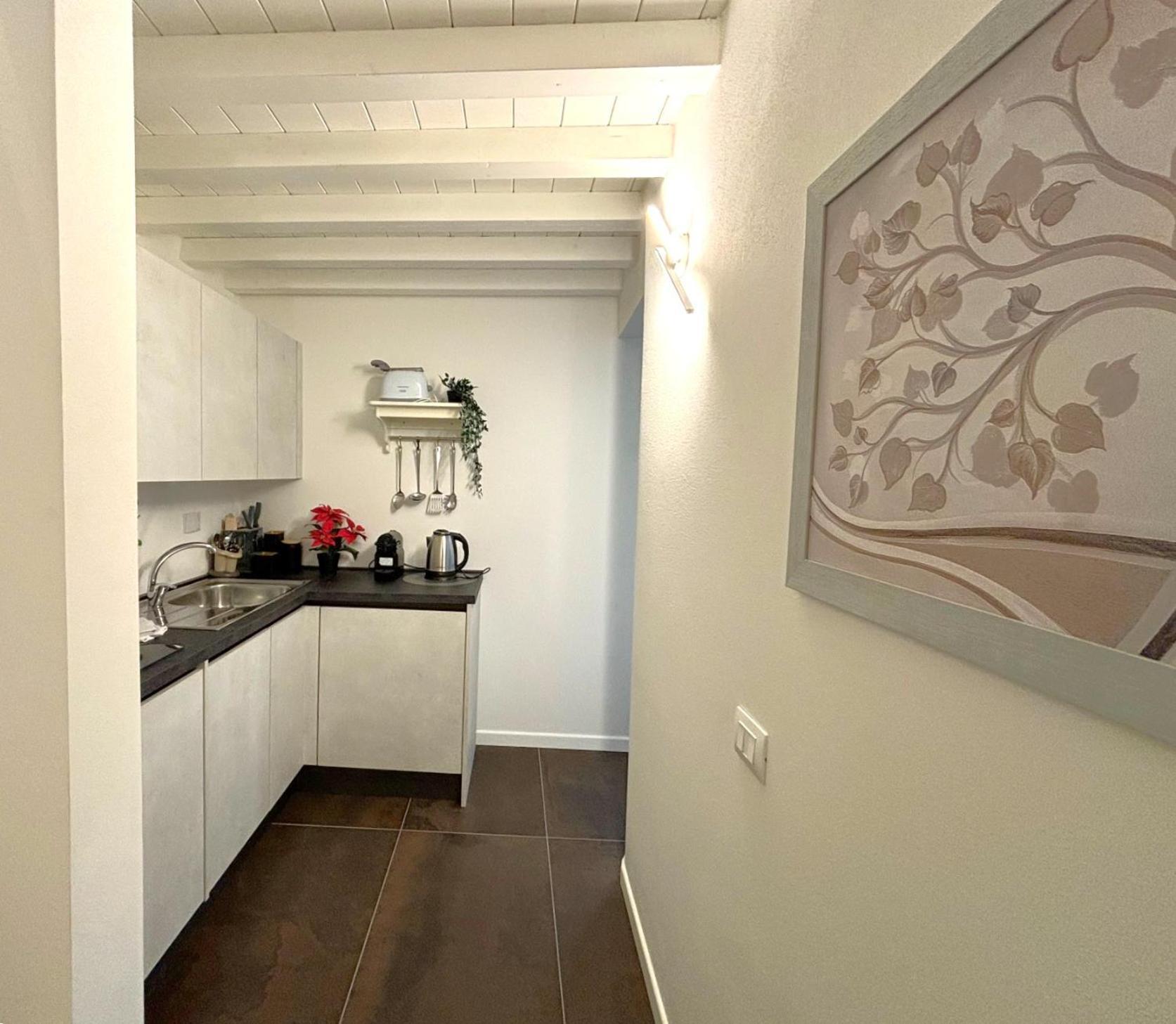 Purple Lily Apartment