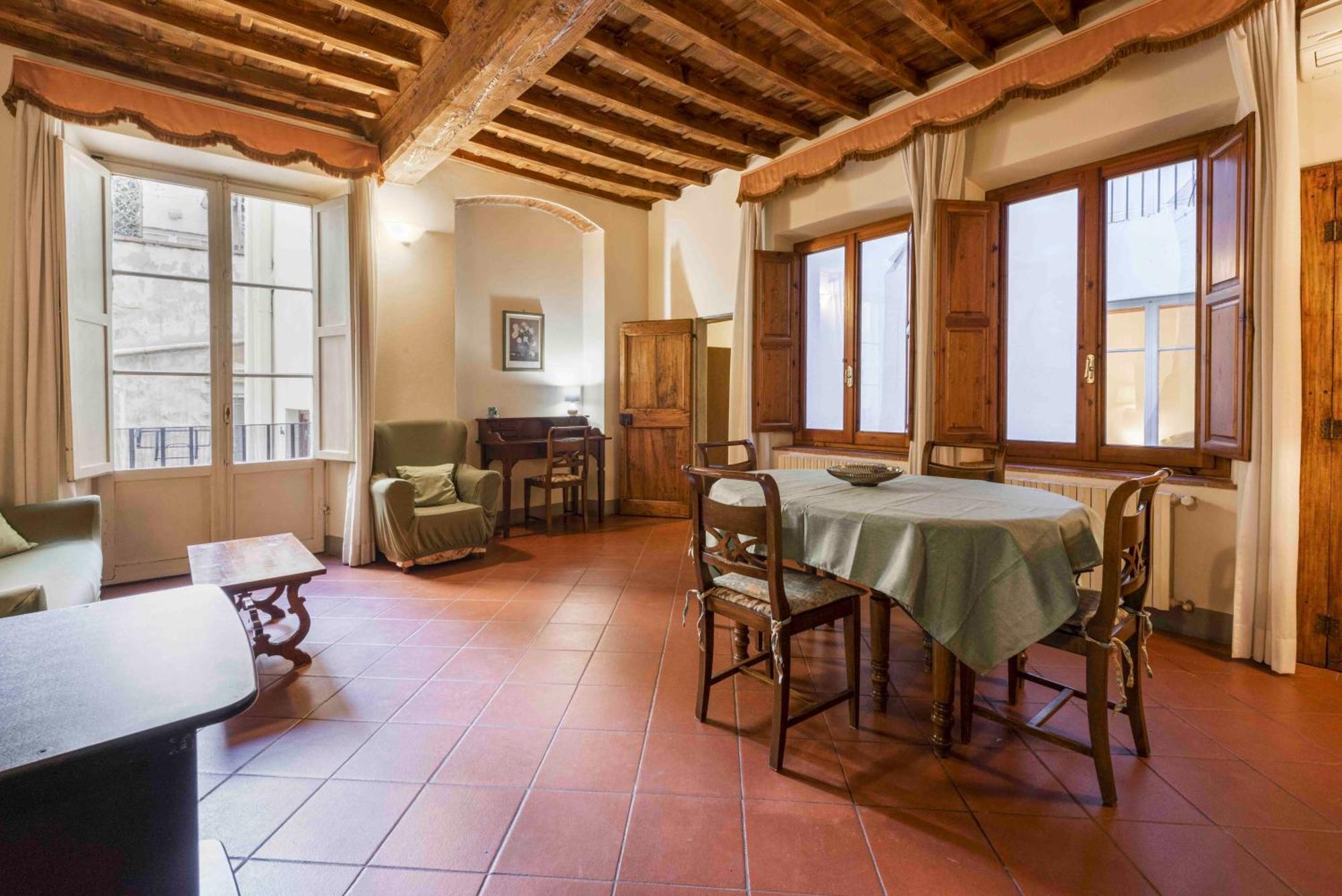 Apartment Borgo Allegri Palace By Mmega