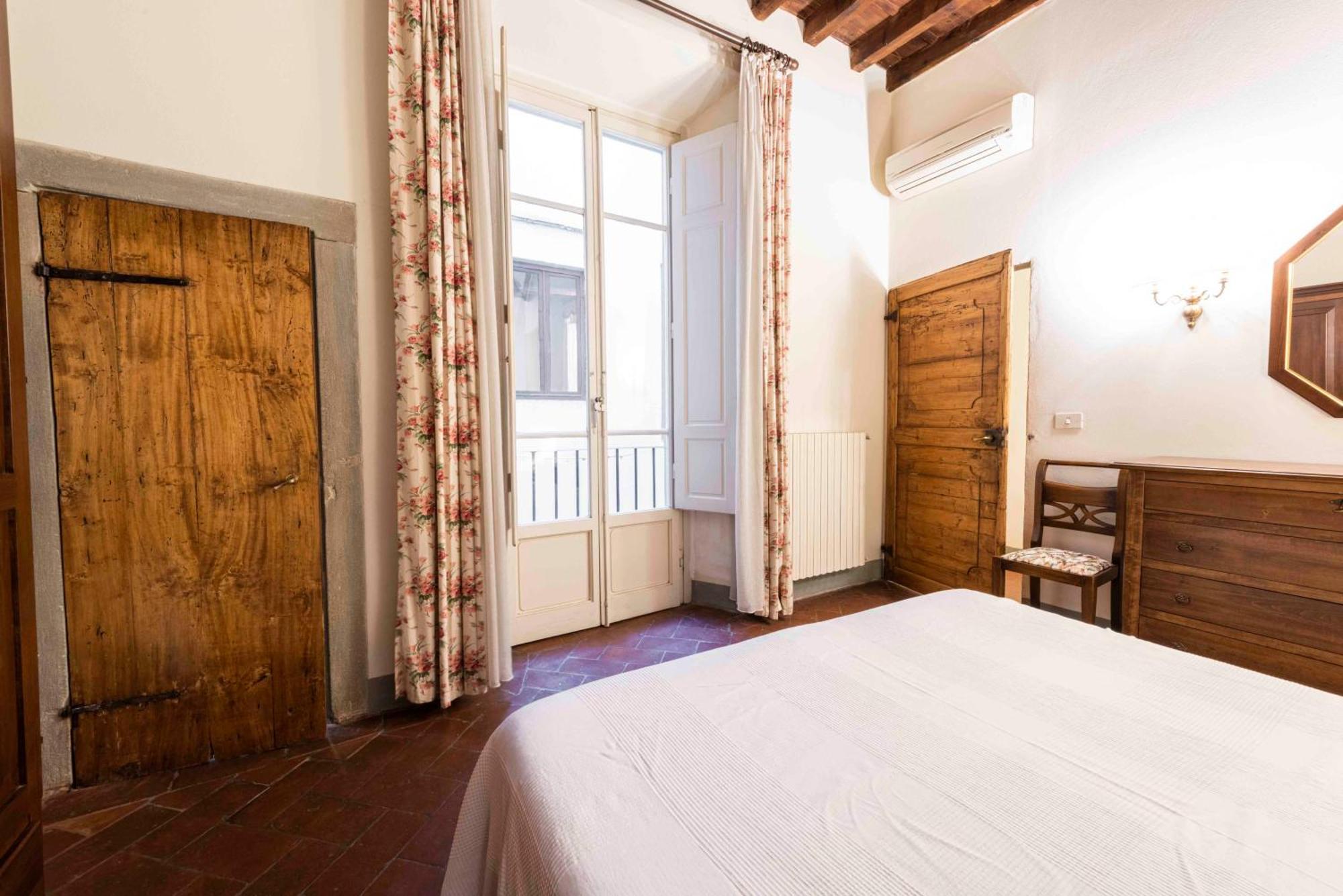 Borgo Allegri Palace By Mmega Apartment Florence