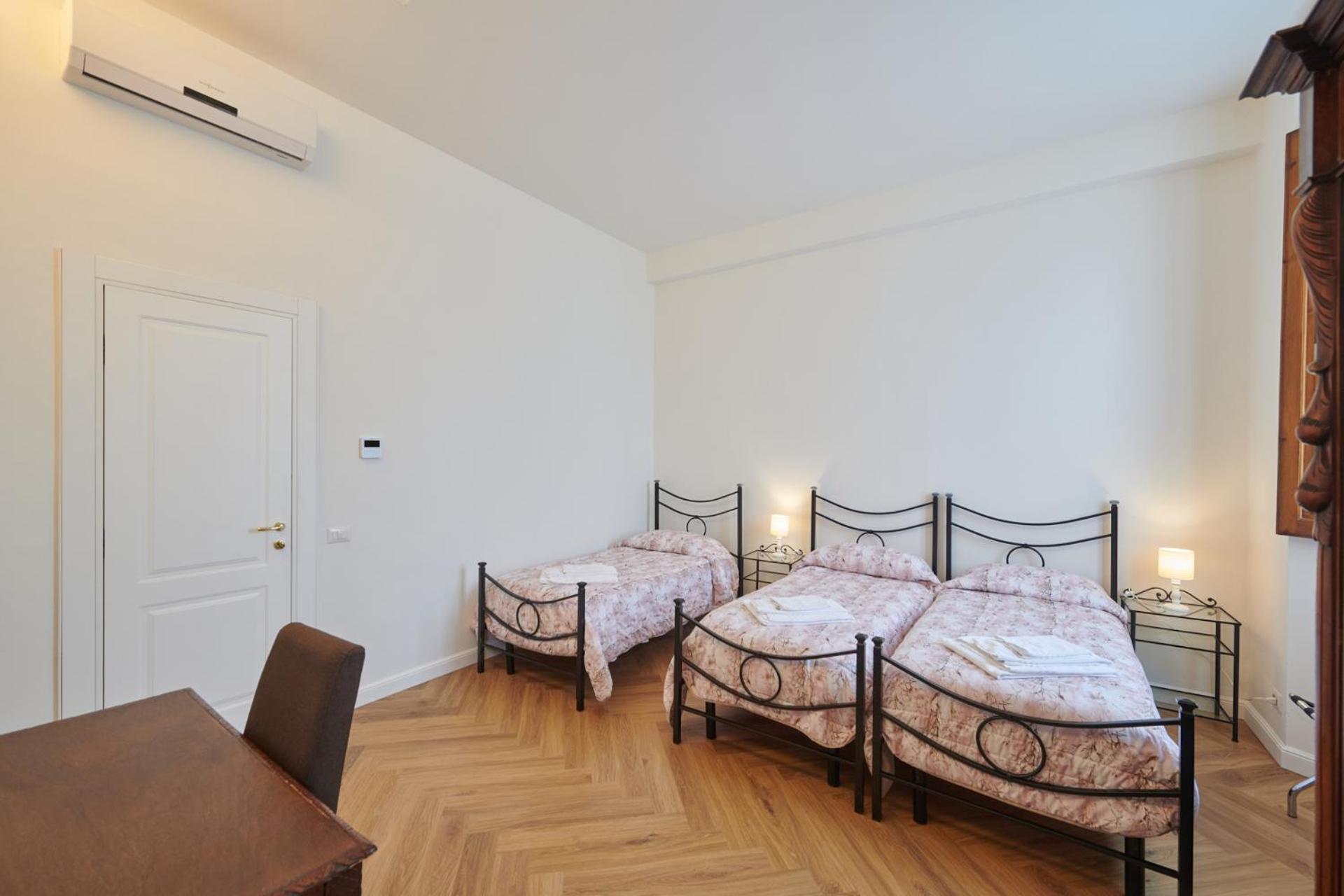 Hotel Casa Santo Nome Di Gesu 3*