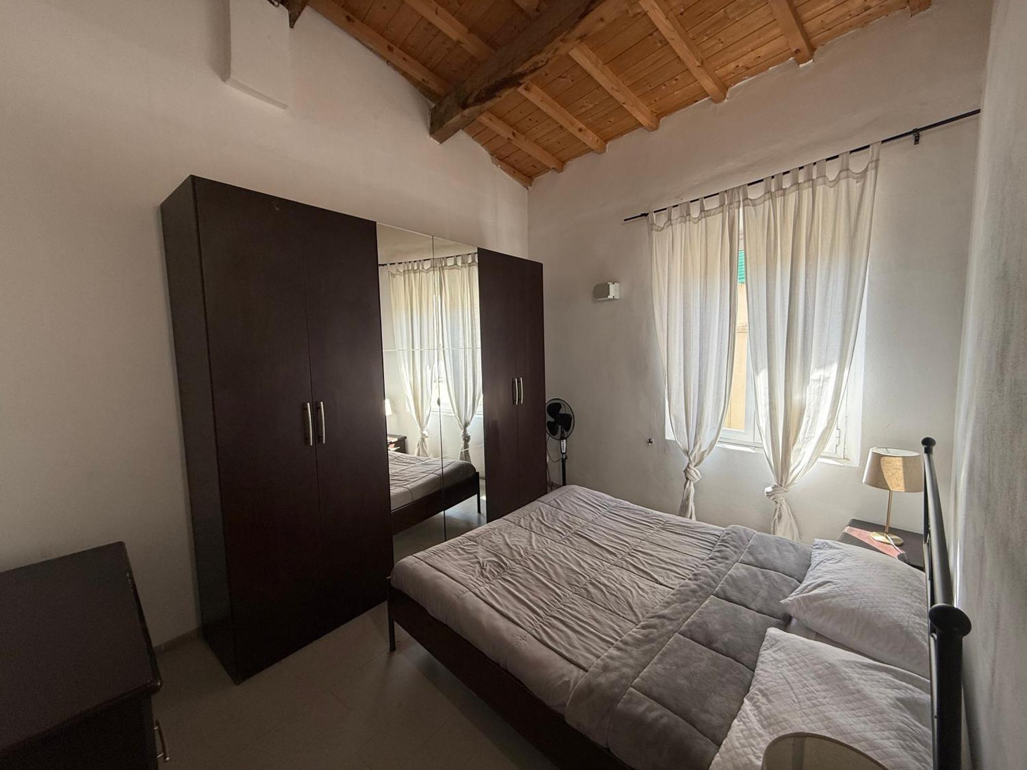 Apartment Three Bedroom In Center