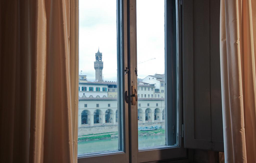 Ponte Vecchio Unique