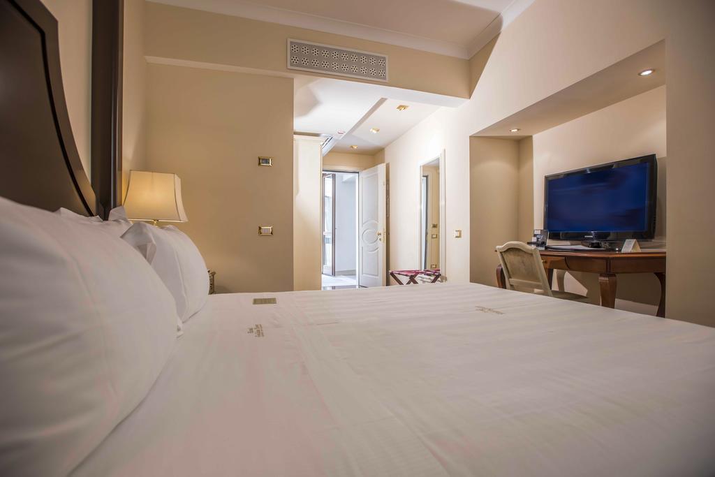 Golden Tower & Spa Florence