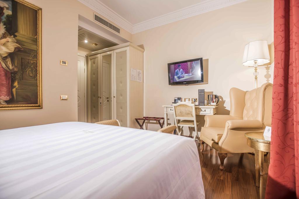 Golden Tower & Spa Florence