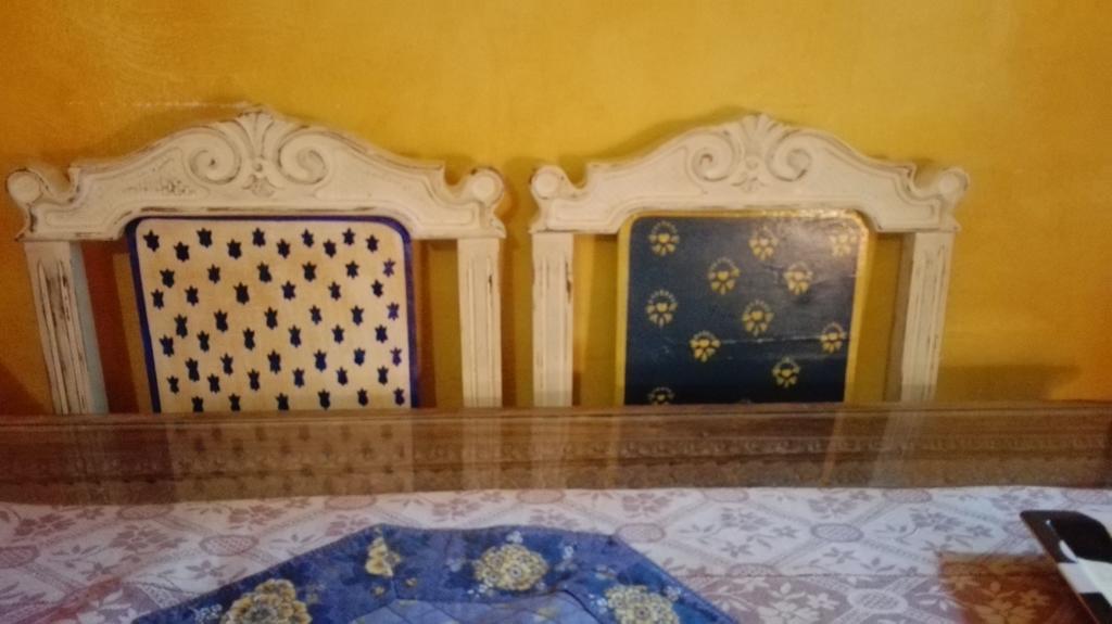 Hand Decorated House With Court Florence