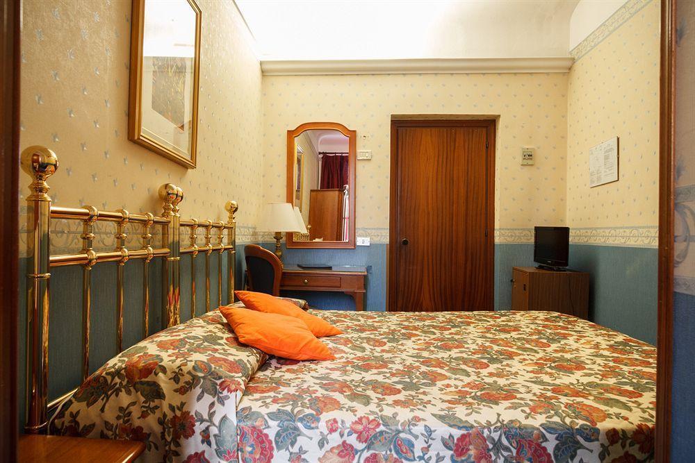 Flom Boutique Hotel 4*