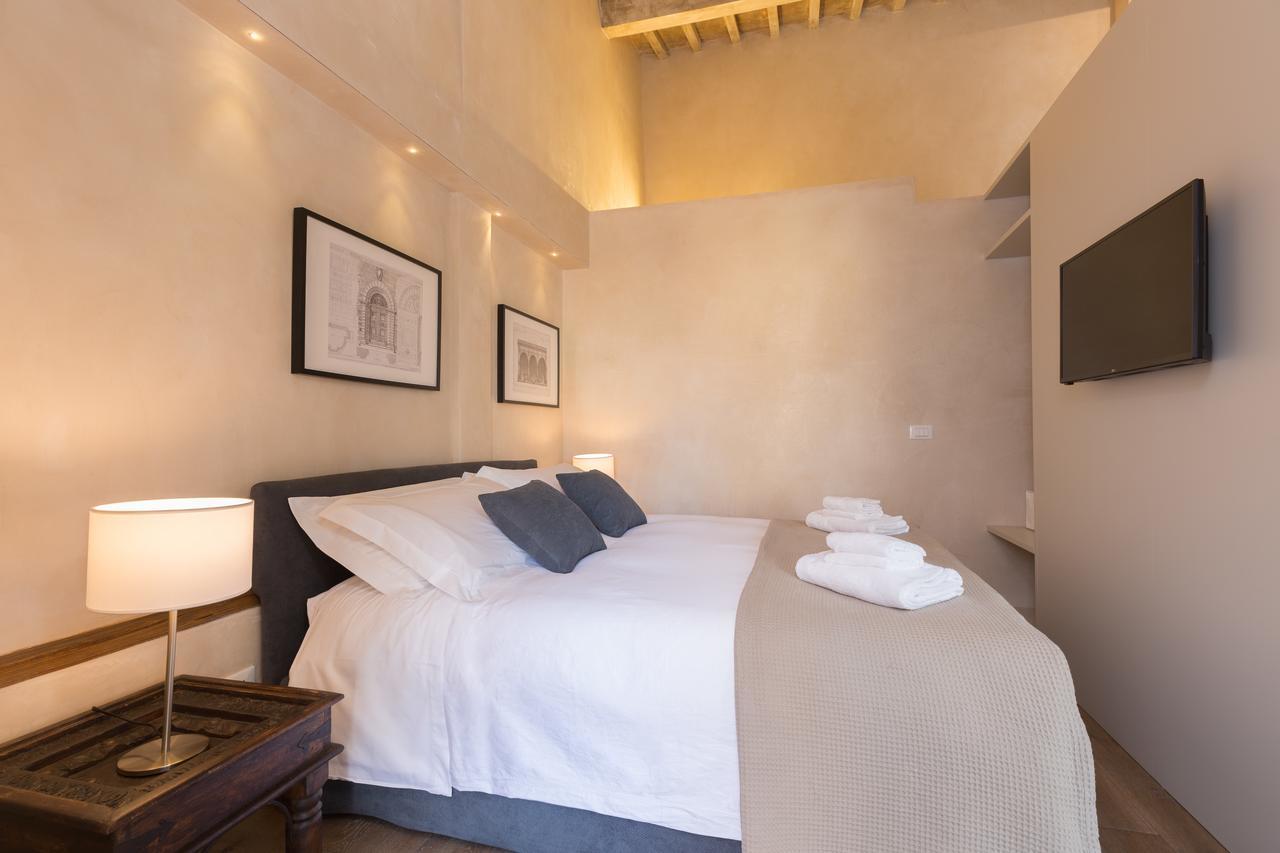 Concierge-at The Cathedral Apartment Florence