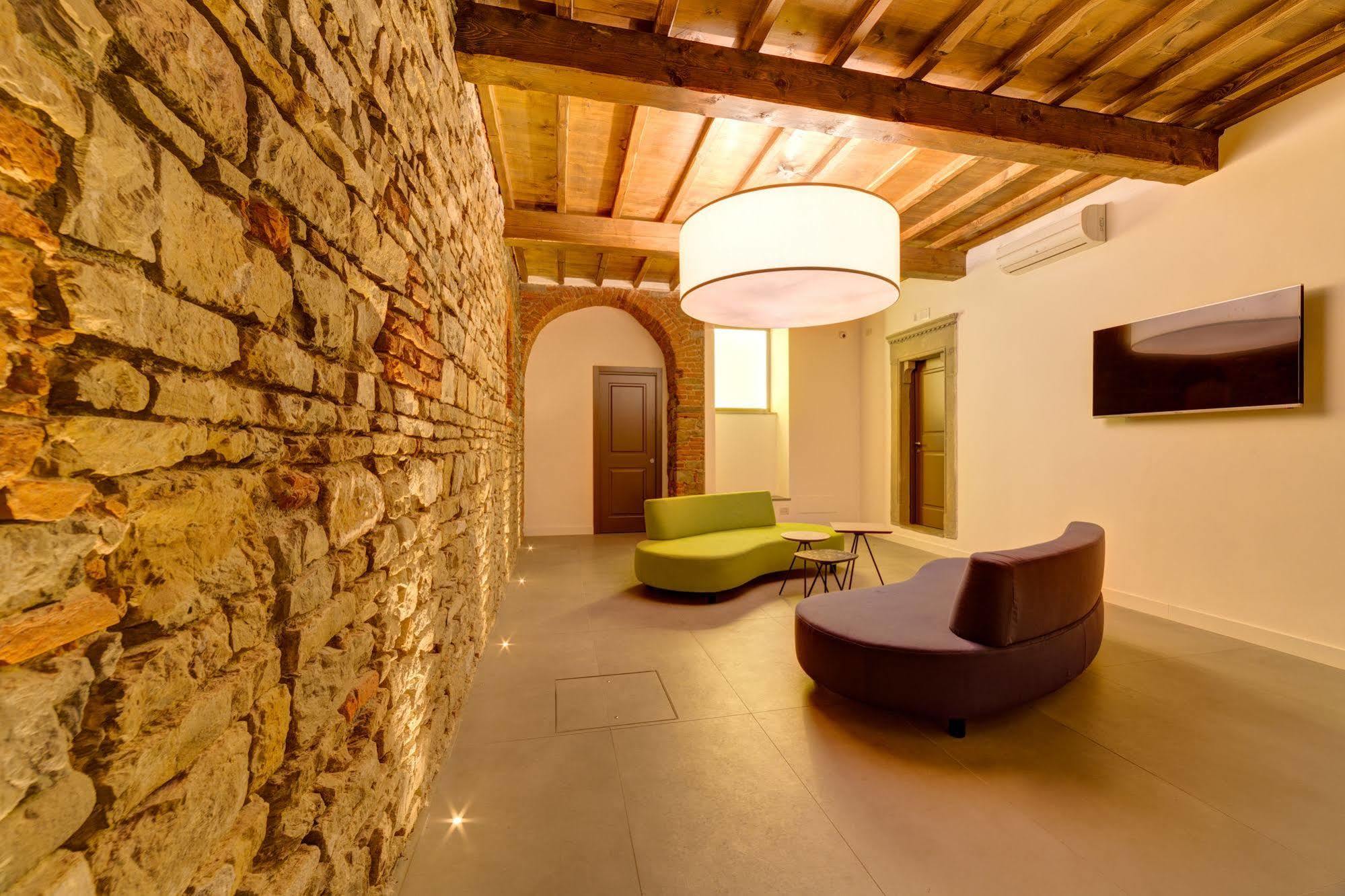 Aparthotel Mannaioni
