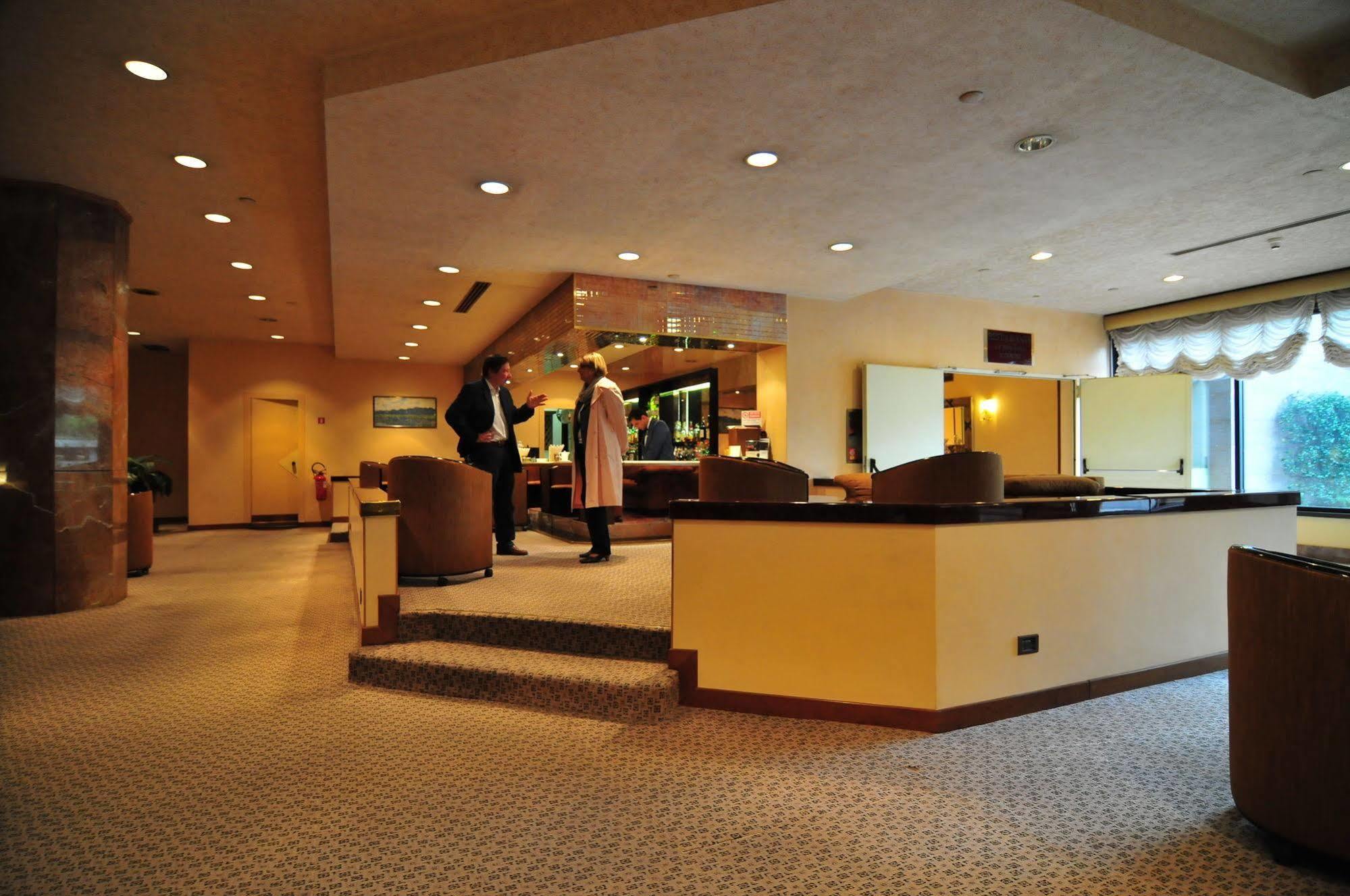 Conference Florentia Hotel 4*