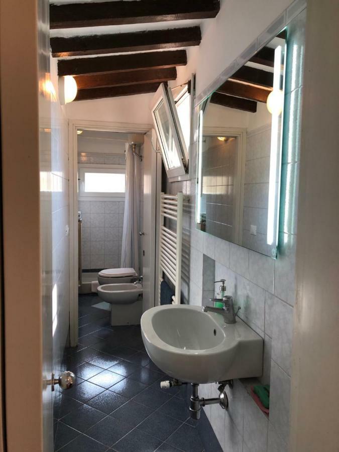 Piaggione Apt, Galante In Firenze