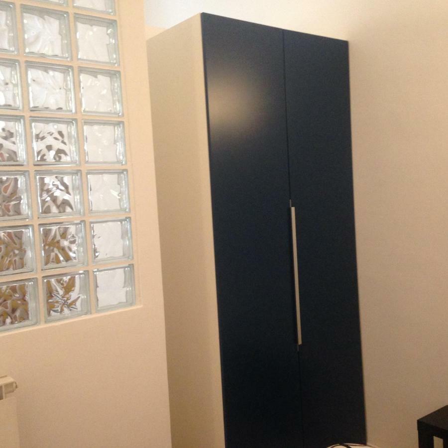 Airport Apartment