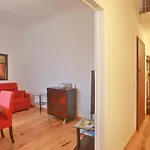 San Lorenzo Central Apartment